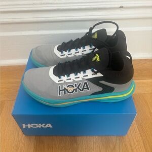 Hoka Zinal 2 - Women’s Size 7, New with tags, never worn